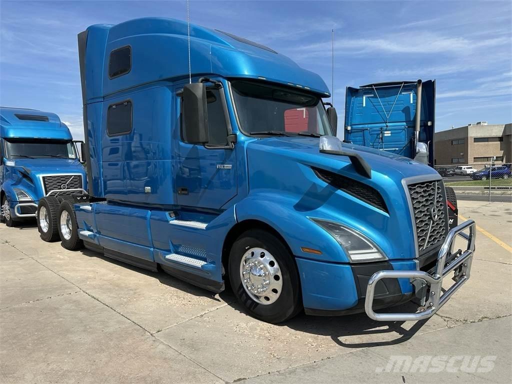 Volvo VNL64T860 Тягачі