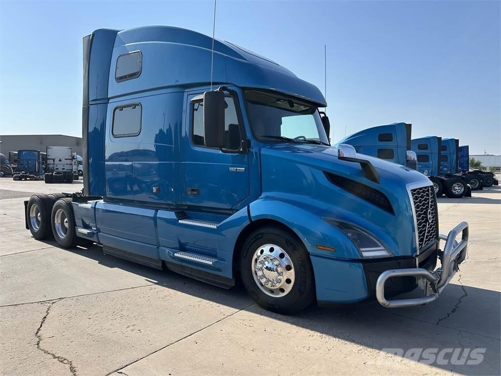 Volvo VNL64T860 Тягачі