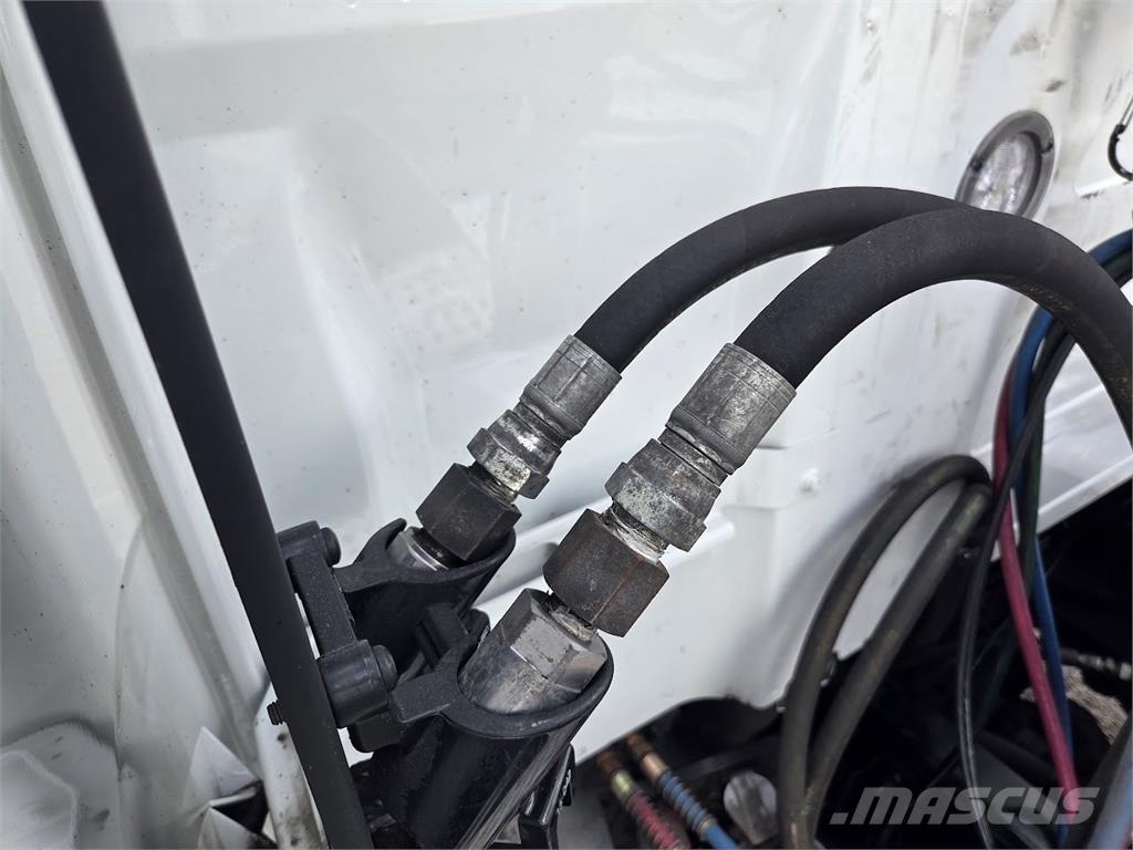 Volvo VNL64T860 Тягачі