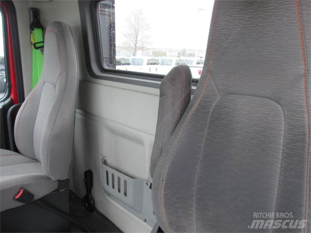 Volvo VNR64T300 Тягачі