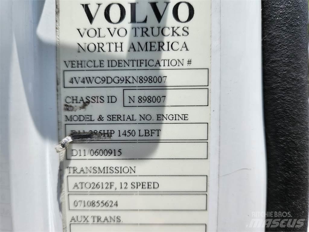 Volvo VNR64T300 Тягачі