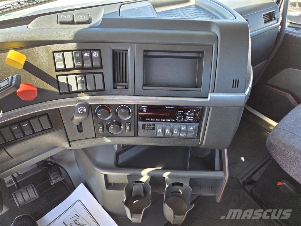 Volvo VNR64T300 Тягачі