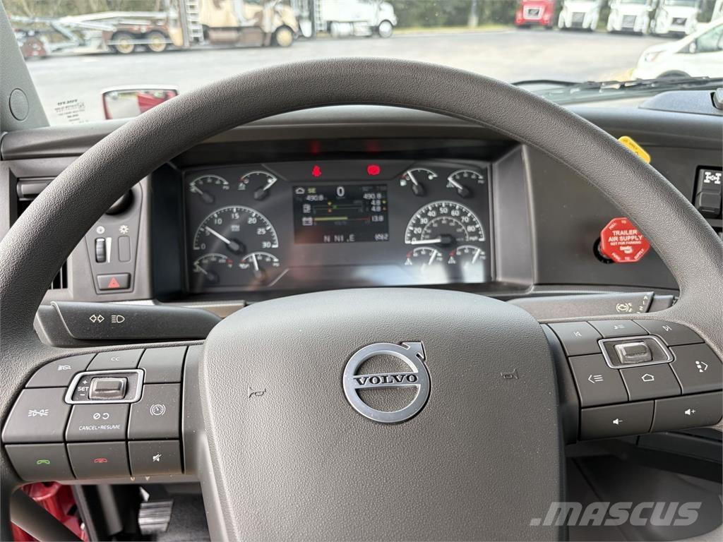 Volvo VNR64T300 Тягачі