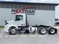 Volvo VNR64T300 Тягачі