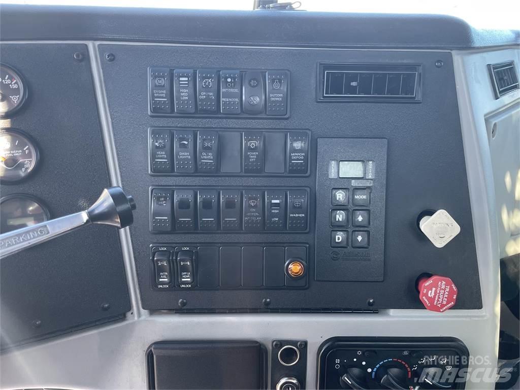 Western Star 4700SB Вантажівки / спеціальні