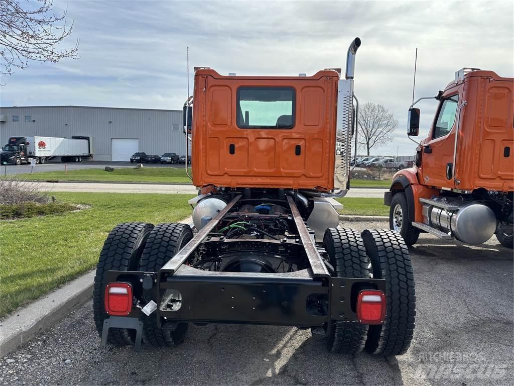 Western Star 47X Вантажівки / спеціальні