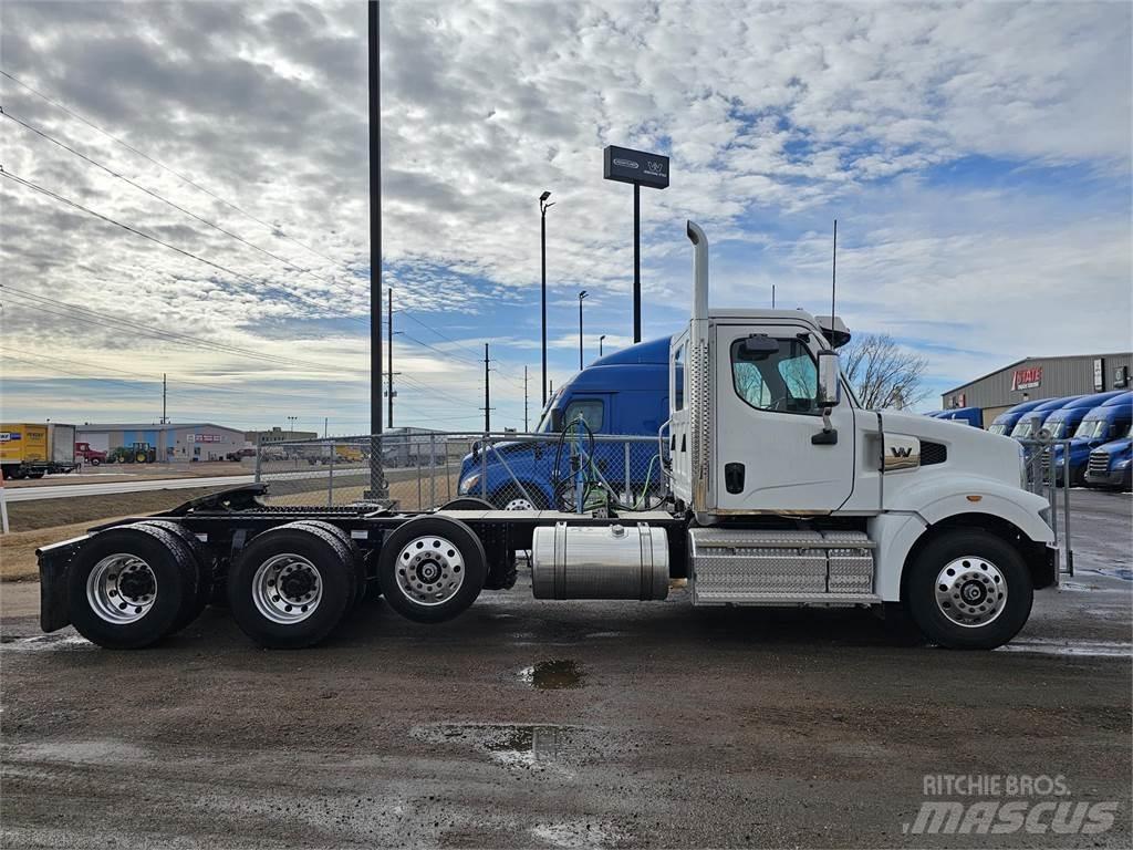 Western Star 49X Шасі з кабіною