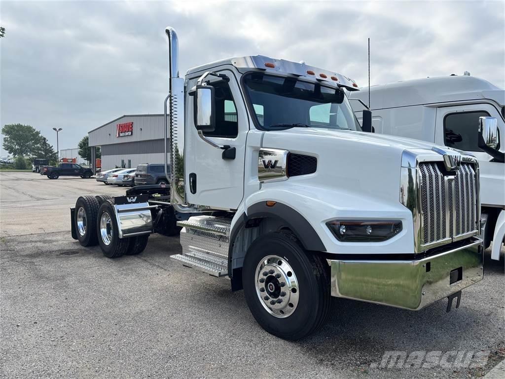 Western Star 49X Тягачі
