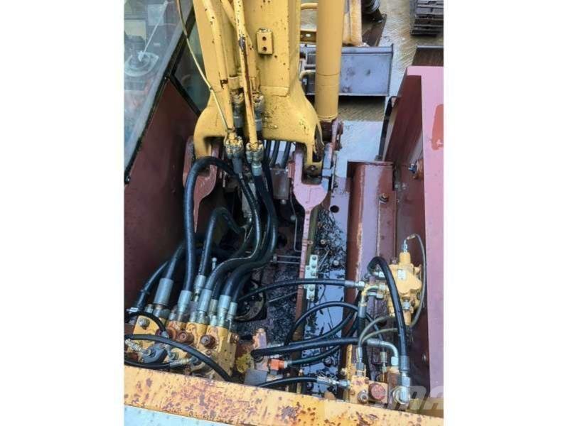 CASE 888CK Гусеничні екскаватори