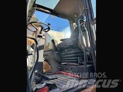 CASE WX210 Колісні екскаватори