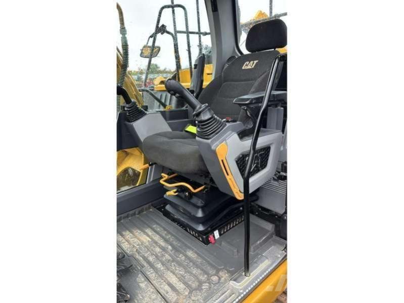 CAT 313GC Гусеничні екскаватори