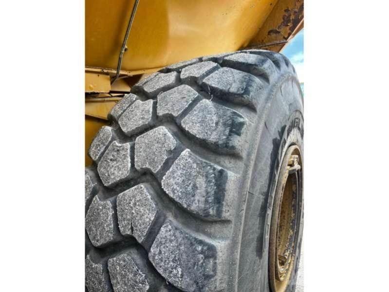 CAT 740GC Зчленовані самоскиди