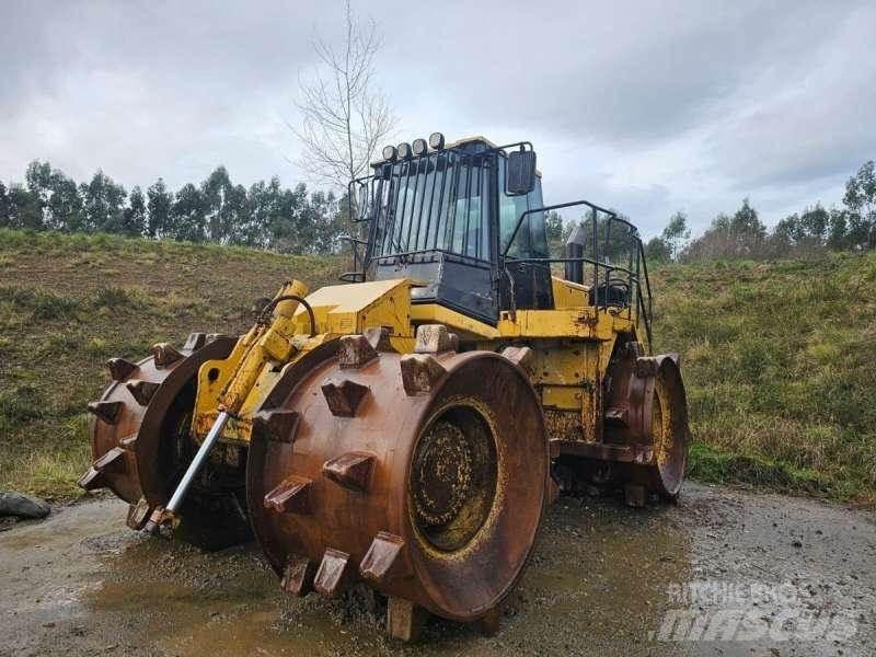CAT 826GII Ущільнювачі грунту
