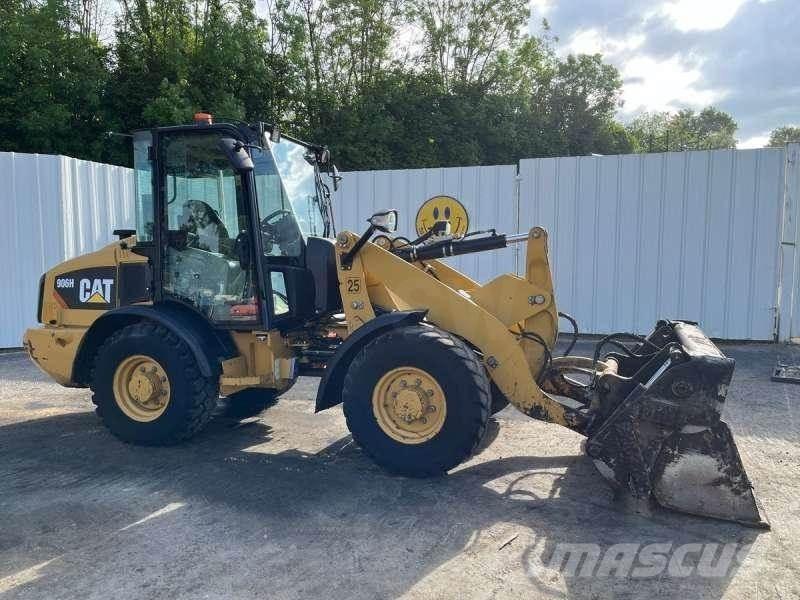 CAT 906H Малі навантажувачі