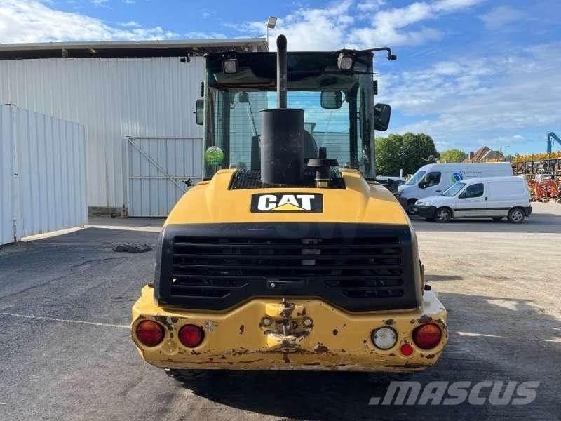 CAT 906H Малі навантажувачі