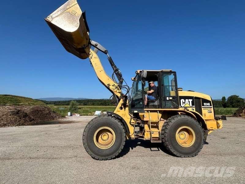 CAT 924G Фронтальні навантажувачі