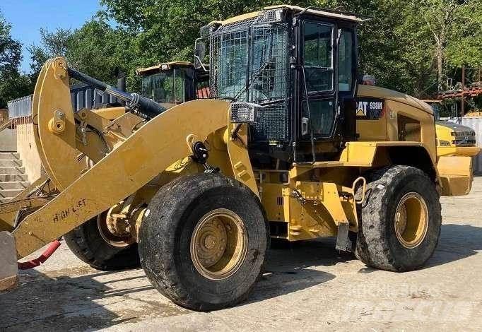 CAT 938M Фронтальні навантажувачі