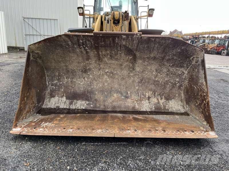 CAT 962G Фронтальні навантажувачі