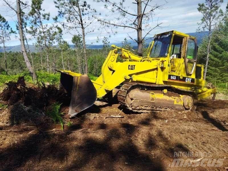 CAT 963 Гусеничні вантажники