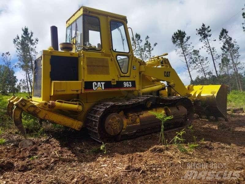 CAT 963 Гусеничні вантажники
