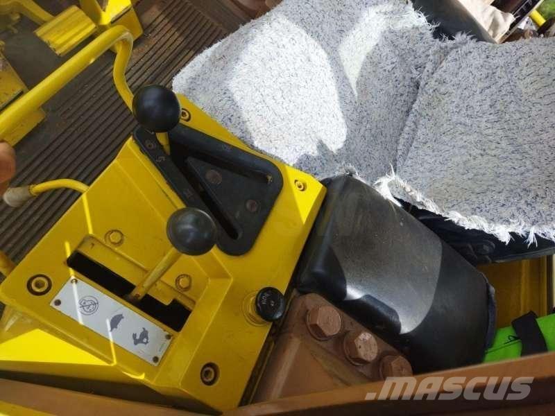 CAT 963 Гусеничні вантажники
