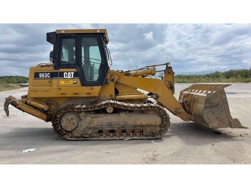 CAT 963C Гусеничні вантажники