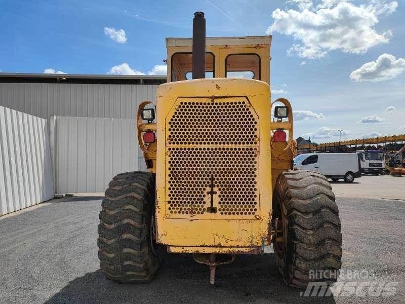 CAT 966C Фронтальні навантажувачі