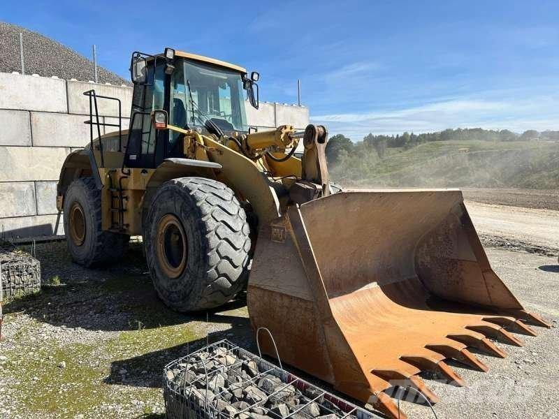 CAT 966G Фронтальні навантажувачі