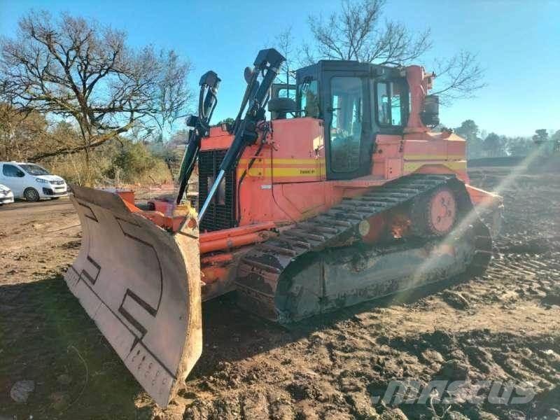 CAT D6T Гусеничні бульдозери