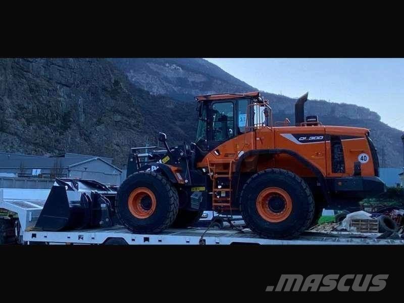 Doosan DL300 Фронтальні навантажувачі