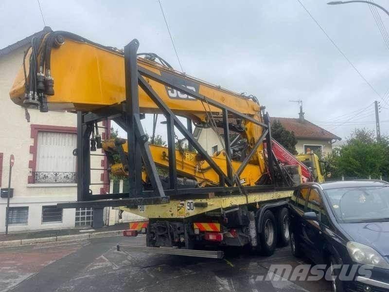 JCB JS360 Екскаватори для знесення споруд