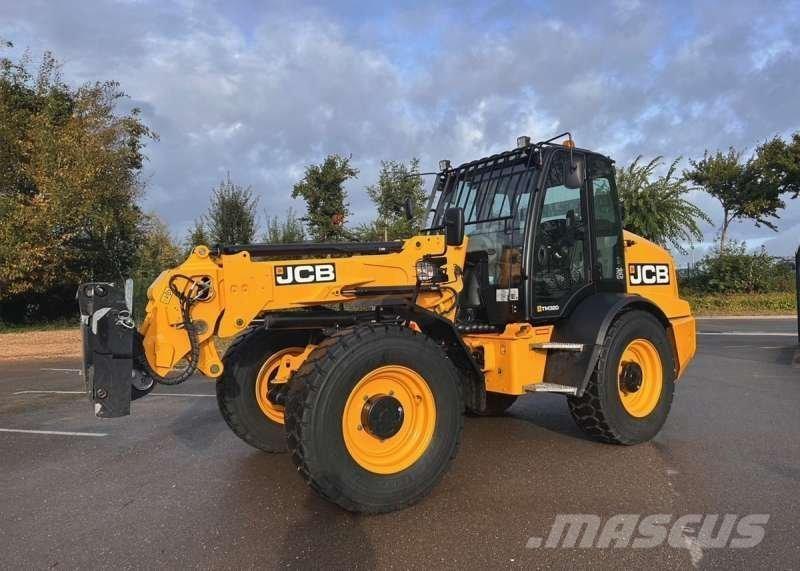 JCB TM320 Телескопічні навантажувачі