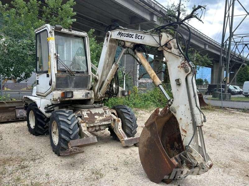 Mecalac 8CXI Колісні екскаватори
