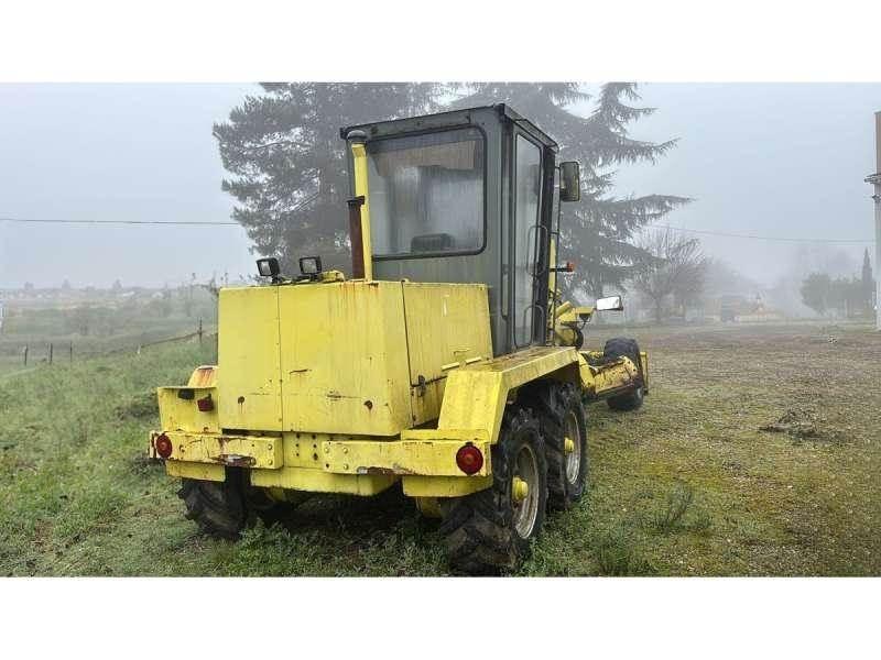 O&K F106A Грейдери
