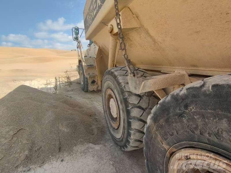 Terex TA30 Зчленовані самоскиди