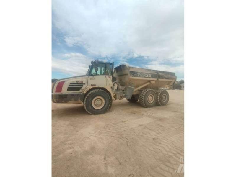 Terex TA30 Зчленовані самоскиди