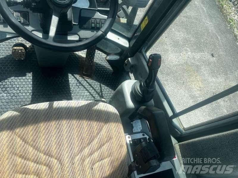 Terex TL70 Малі навантажувачі