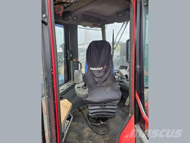 Valmet 840.4 Лісогосподарські трактори