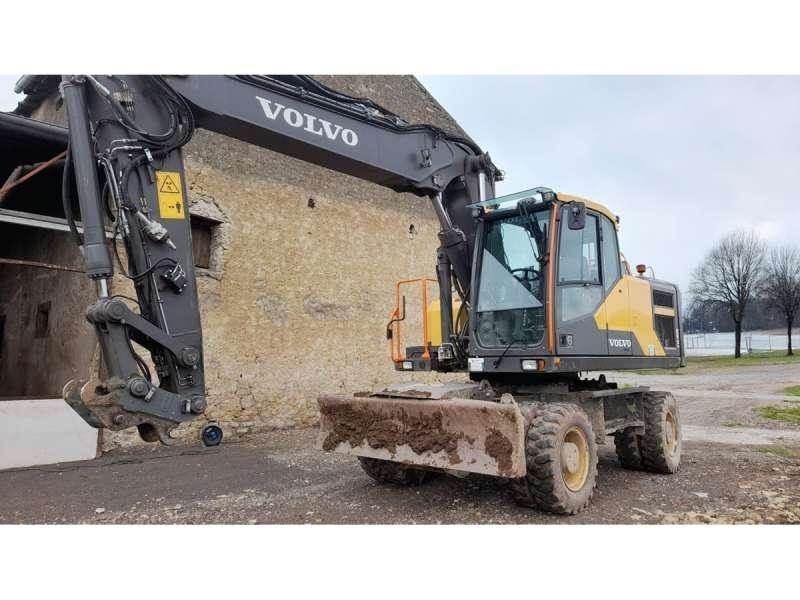 Volvo EW180E Колісні екскаватори