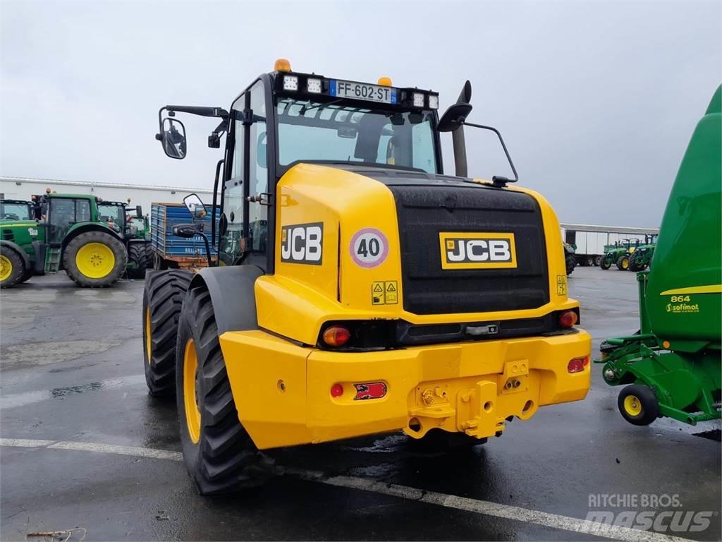 JCB TM420 Телескопічний навантажувач