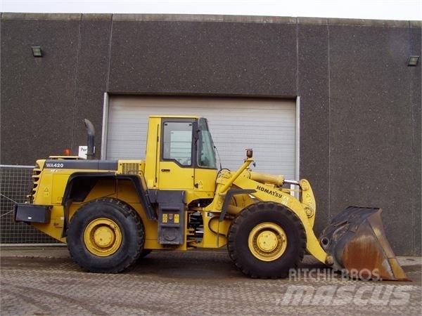 Komatsu WA420-3H Фронтальні навантажувачі