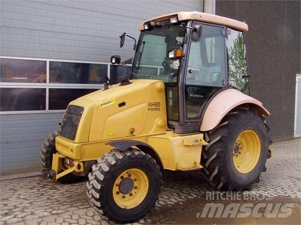 New Holland NH95 Трактори