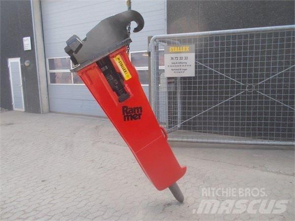 Rammer S52 Плуги