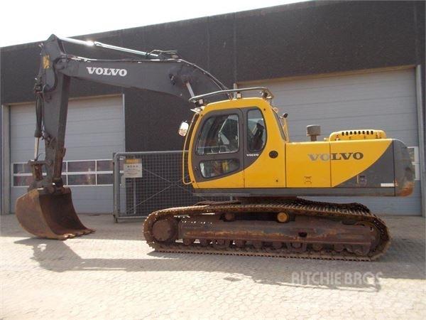 Volvo EC210LC Гусеничні екскаватори