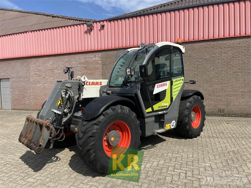 CLAAS Scorpion Телескопічний навантажувач