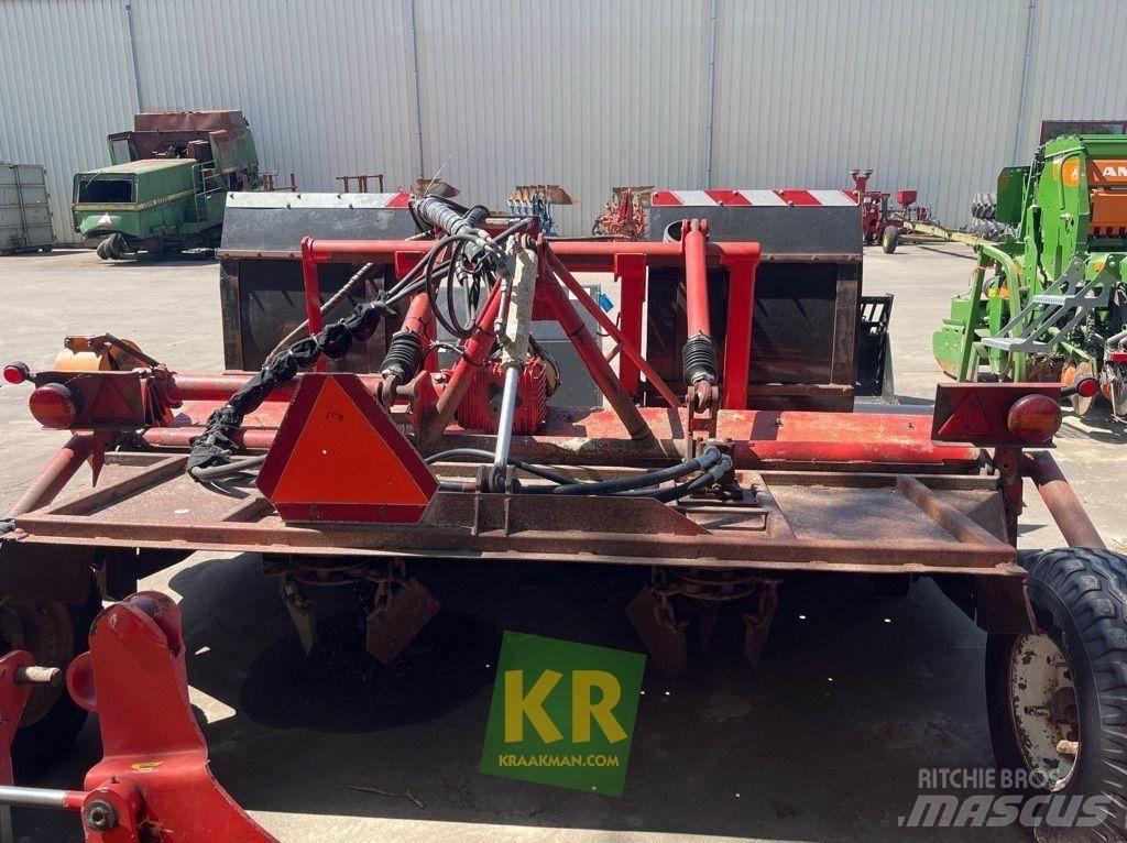 Dücker UM 27 Газонні і лукові косилки