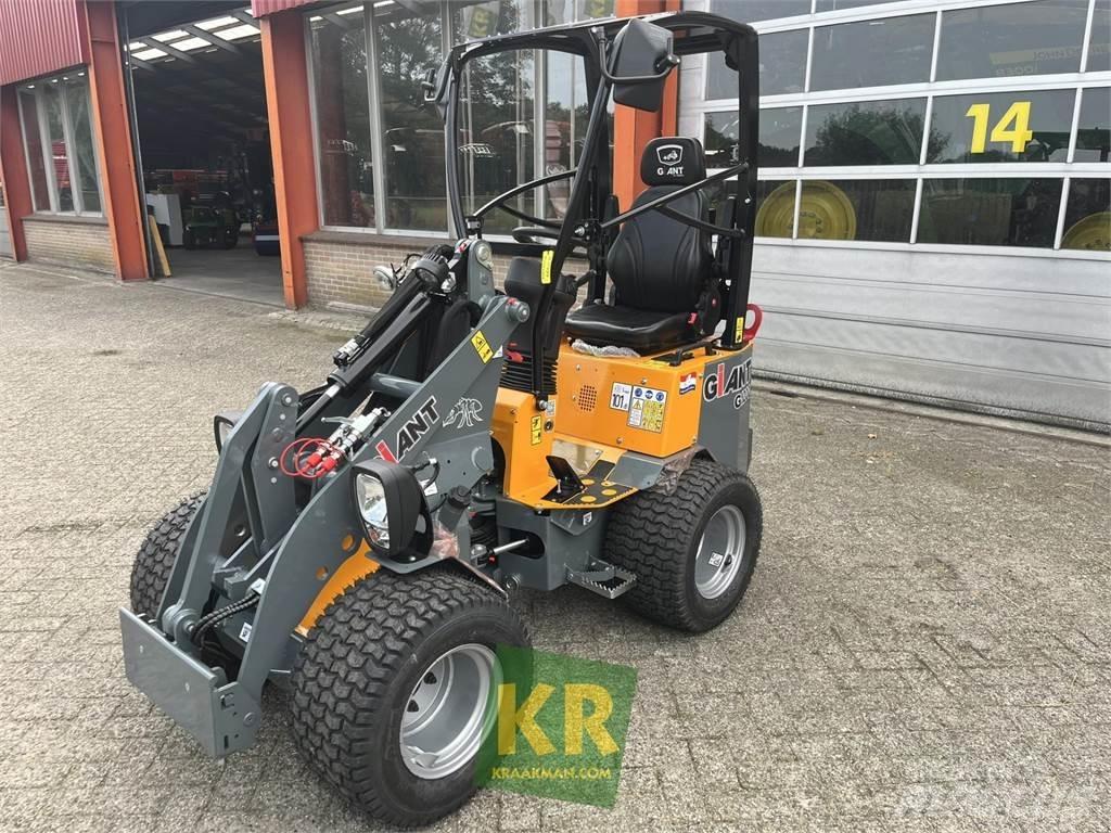 GiANT G1200 Фронтальні навантажувачі та екскаватори