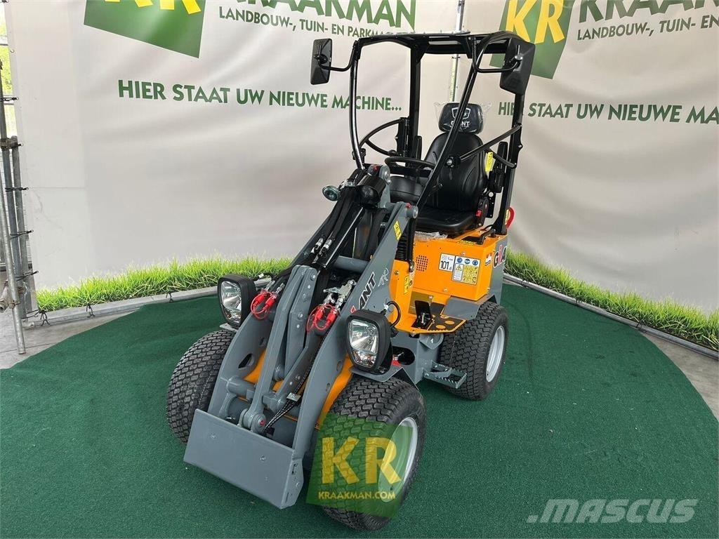 GiANT G1200 Фронтальні навантажувачі та екскаватори