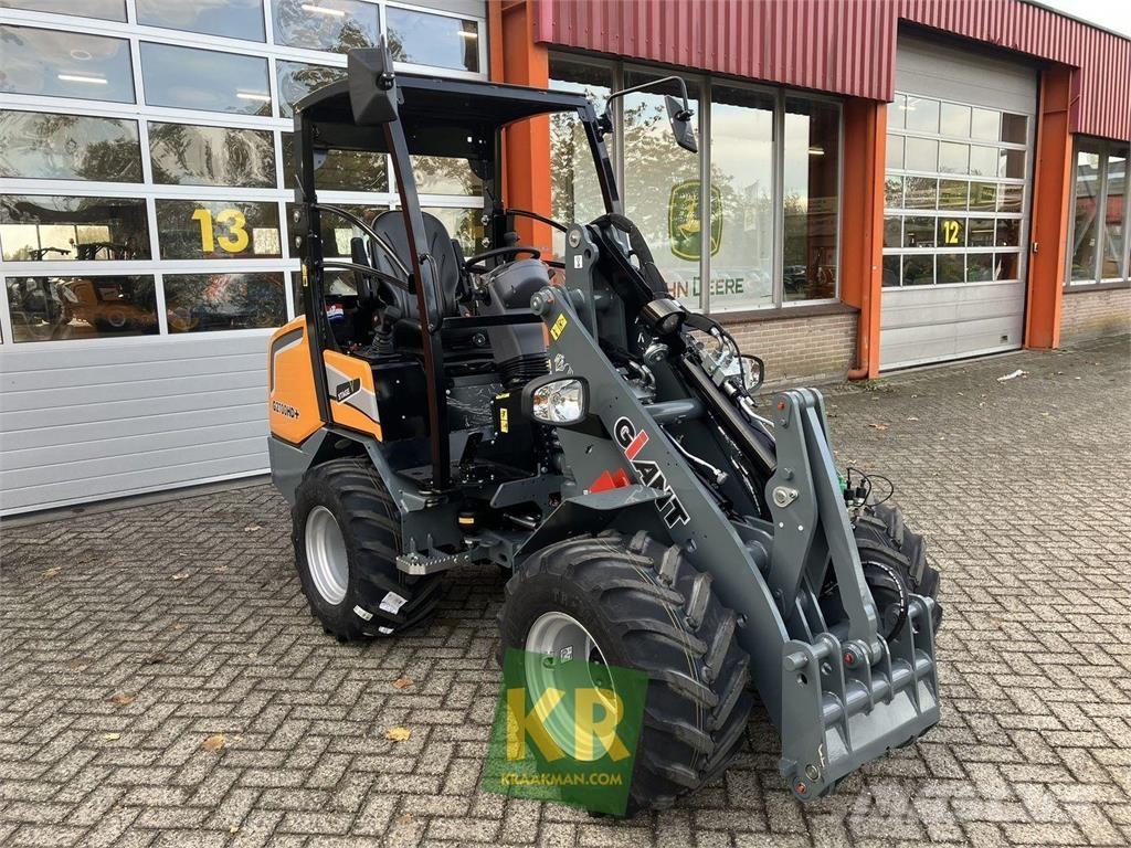 GiANT G2700 HD+ Фронтальні навантажувачі та екскаватори