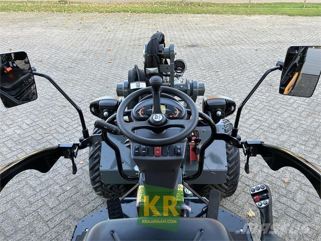 GiANT G2700 HD+ Фронтальні навантажувачі та екскаватори